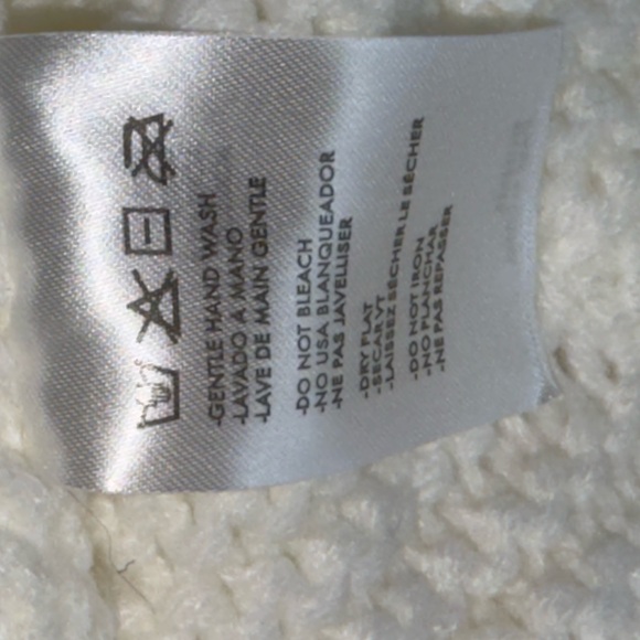 Lani the Label Elegant Cream Knit Cardigan Size M NWT Bloomingdale’s Exclusive - Picture 10 of 10